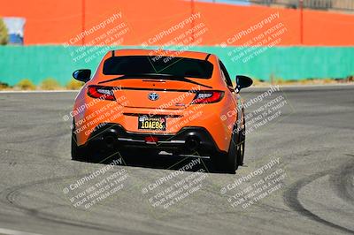 media/Oct-18-2025-Extreme Speed (Sat) [[d6d7e1fef1]]/Group 2 Green/Session 2 (Turn 3)/